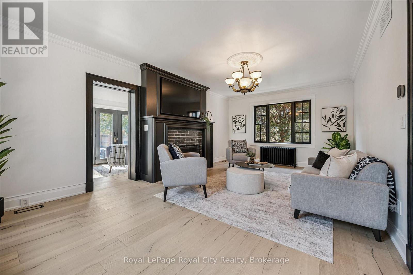 87 University Avenue W, Guelph, Ontario  N1G 1P1 - Photo 5 - X12982884