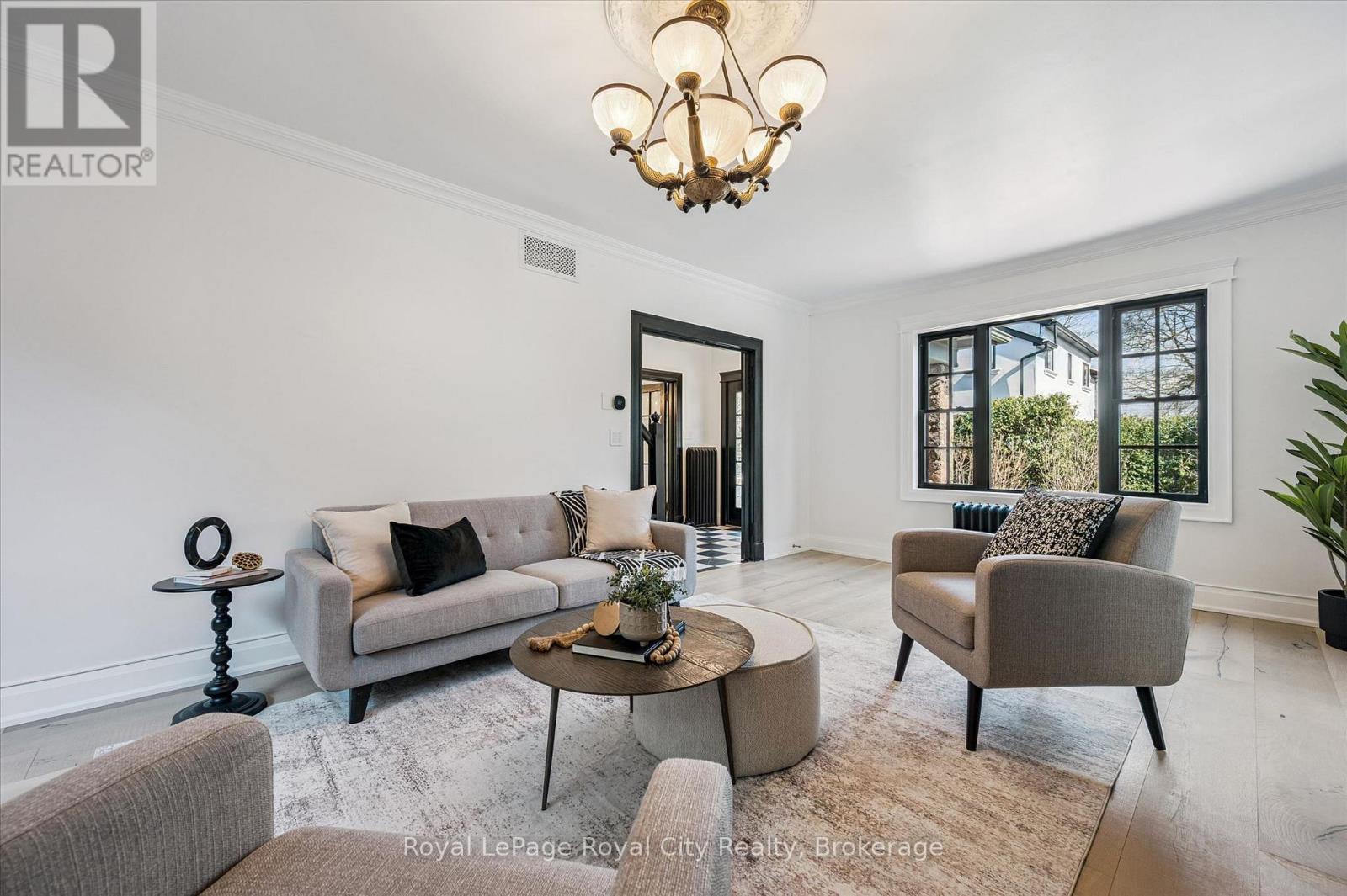 87 University Avenue W, Guelph, Ontario  N1G 1P1 - Photo 8 - X12982884