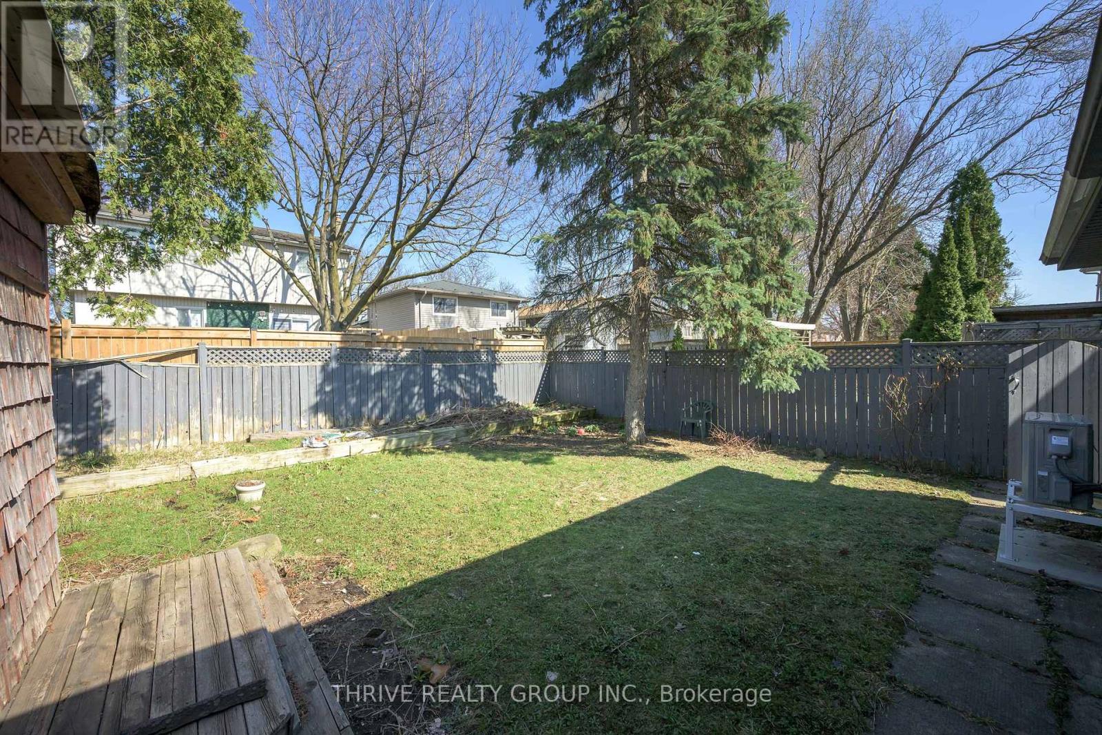 Photo 7 of 31 for 81 Beechbank Crescent