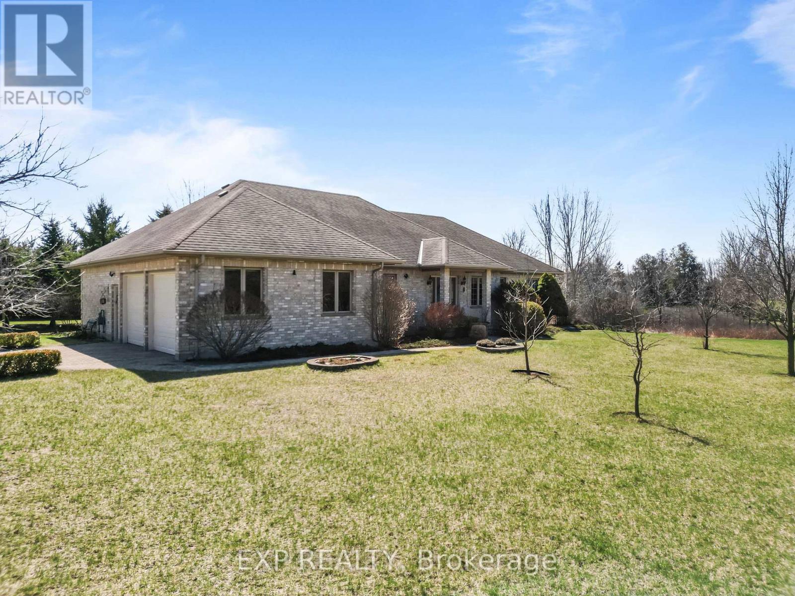 8371 Hickory Drive, Strathroy-Caradoc, Ontario  N7G 3H8 - Photo 7 - X12982872