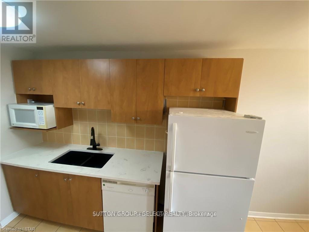 709 - 931 Wonderland Road S, London South, Ontario  N6K 2X6 - Photo 11 - X12982902