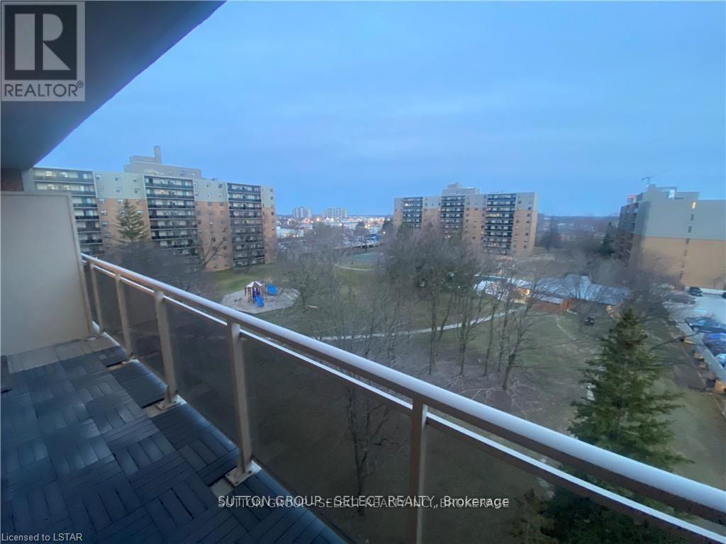 709 - 931 Wonderland Road S, London South, Ontario  N6K 2X6 - Photo 23 - X12982902