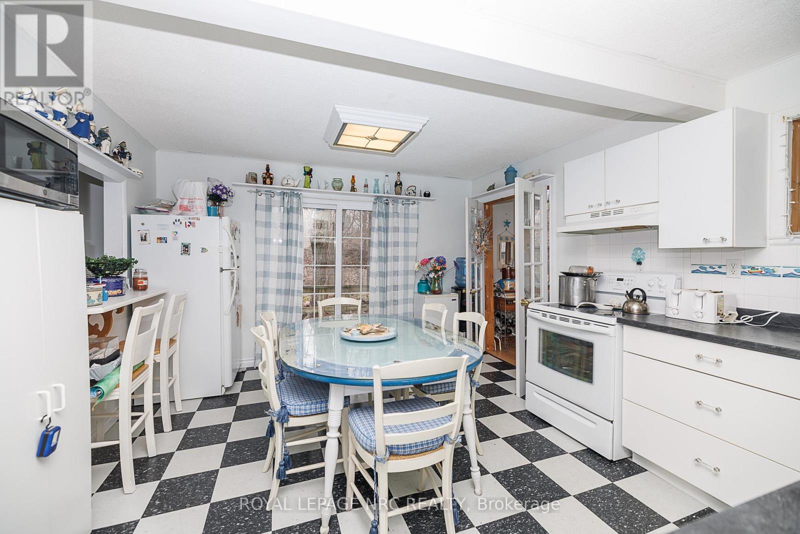 3840 Terrace Lane, Fort Erie, Ontario  L0S 1B0 - Photo 11 - X12982842