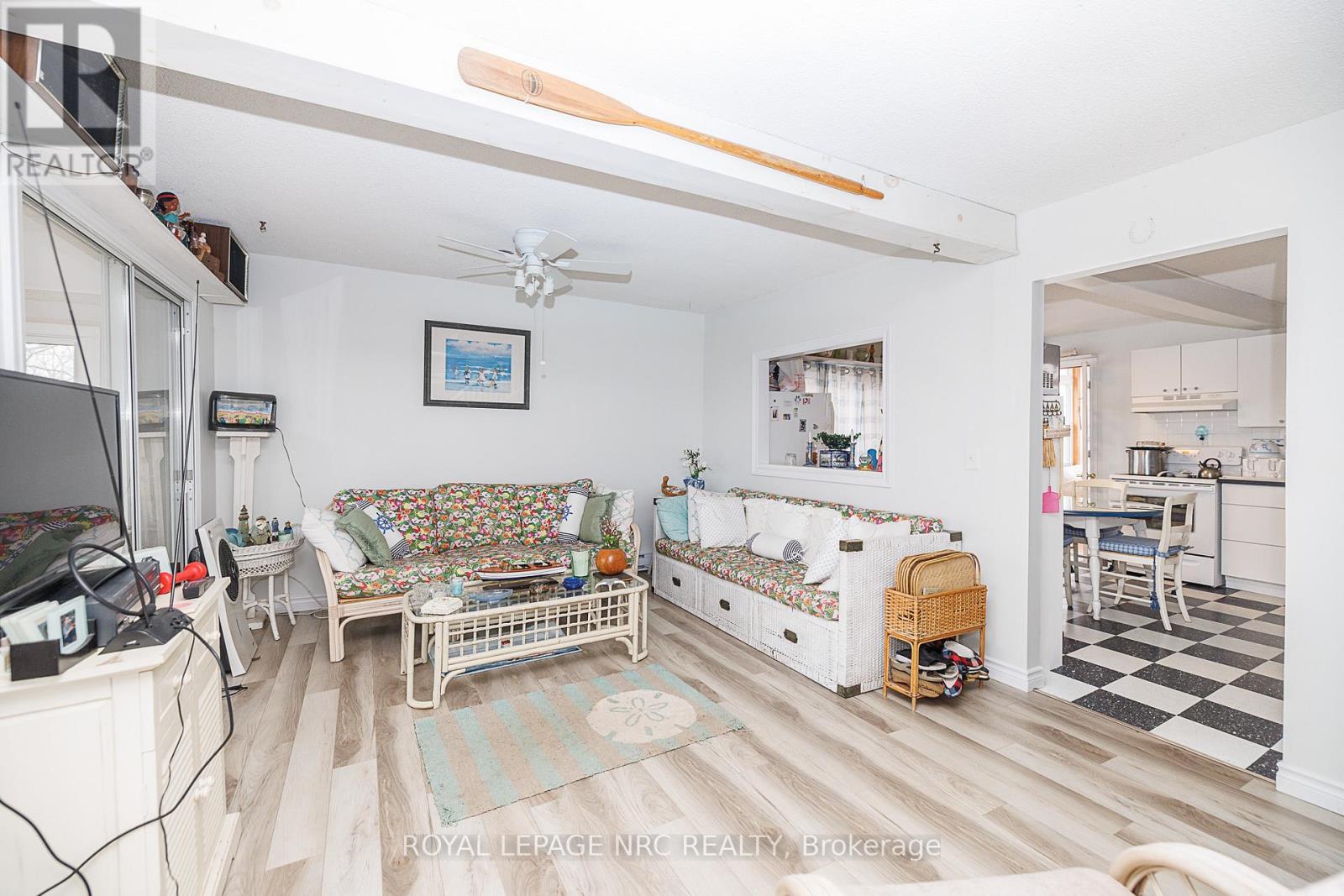 3840 Terrace Lane, Fort Erie, Ontario  L0S 1B0 - Photo 9 - X12982842