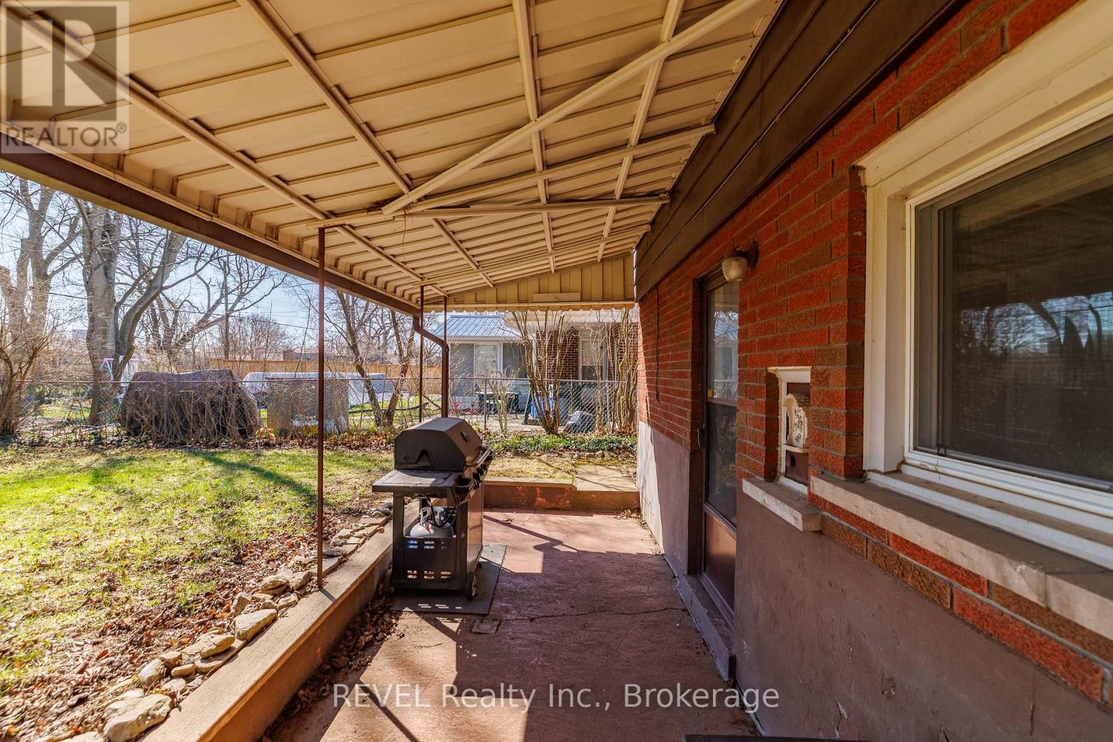 190 Willson Road, Welland, Ontario  L3C 2T6 - Photo 40 - X12982860