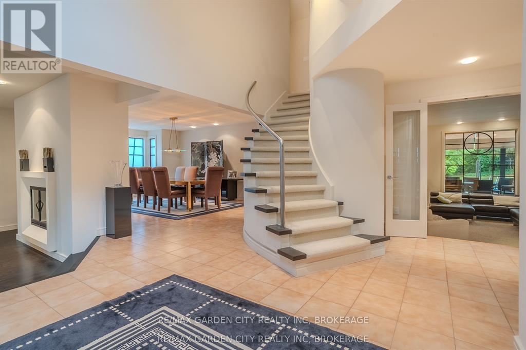 86 Tremont Drive, St. Catharines, Ontario  L2R 3B2 - Photo 4 - X12982968