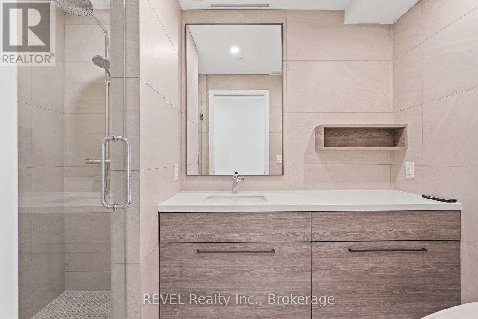 402 - 10 Dalhousie Avenue N, St. Catharines, Ontario  L2N 4W4 - Photo 11 - X12982976