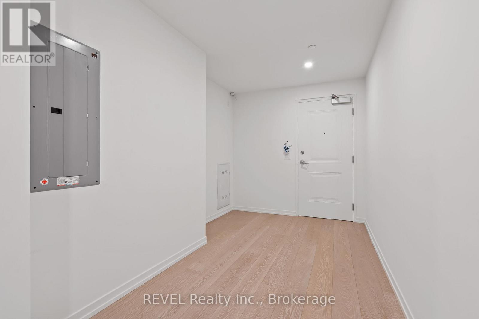 402 - 10 Dalhousie Avenue N, St. Catharines, Ontario  L2N 4W4 - Photo 4 - X12982976