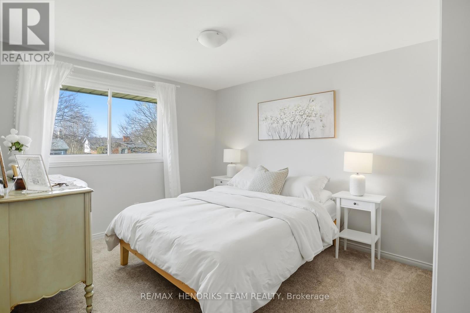 6 Garrison Village Drive, Niagara-On-The-Lake, Ontario  L0S 1J0 - Photo 18 - X12982982