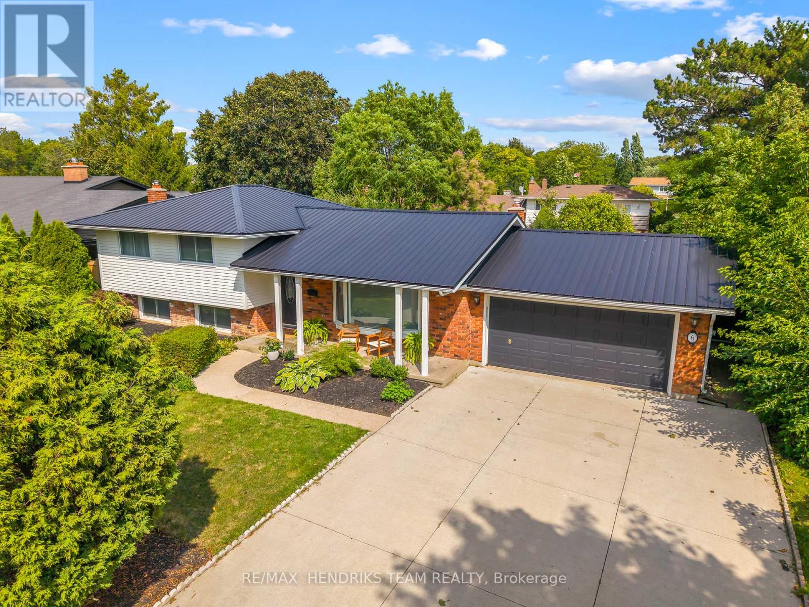 6 Garrison Village Drive, Niagara-On-The-Lake, Ontario  L0S 1J0 - Photo 3 - X12982982