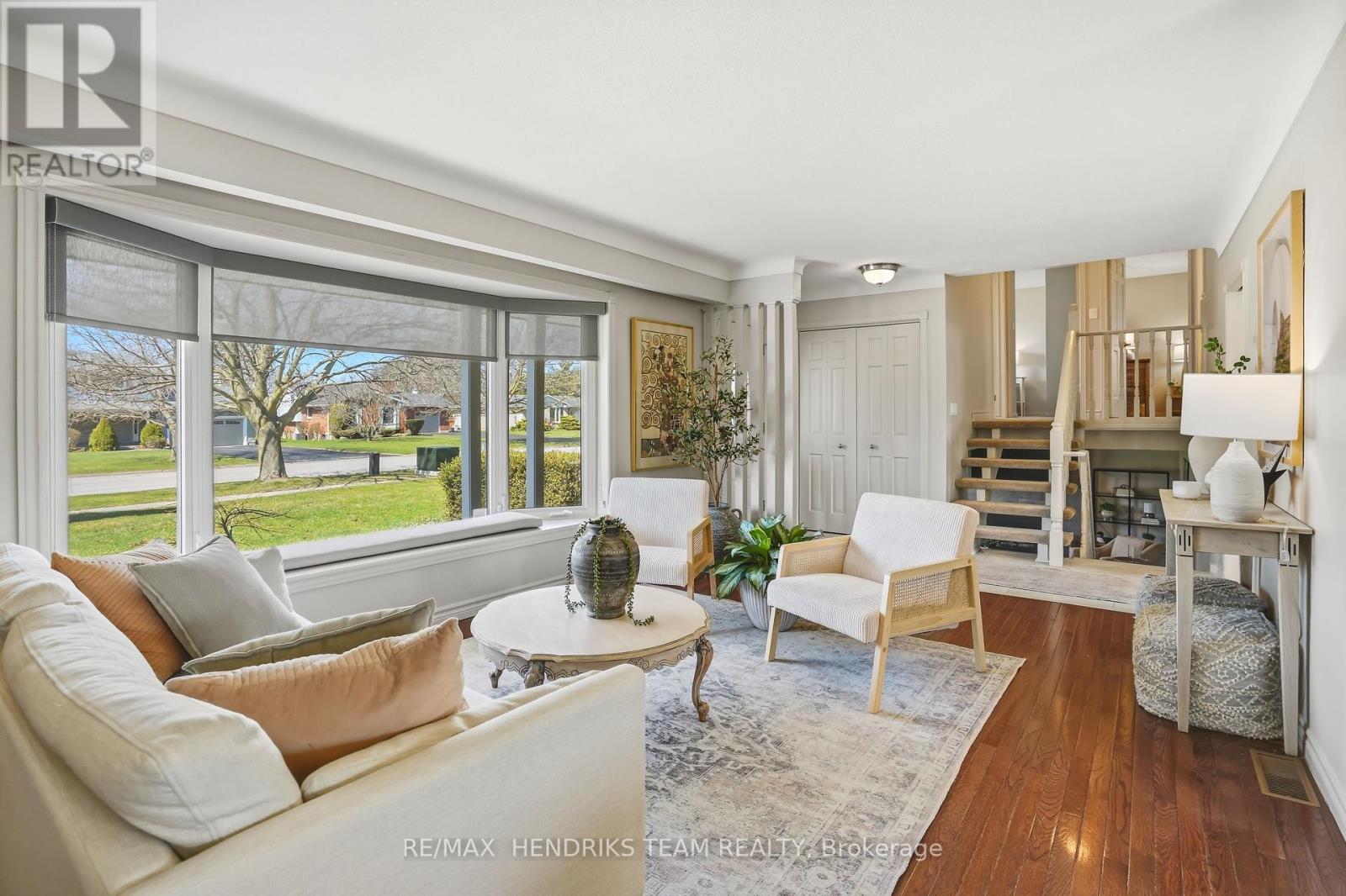 6 Garrison Village Drive, Niagara-On-The-Lake, Ontario  L0S 1J0 - Photo 9 - X12982982