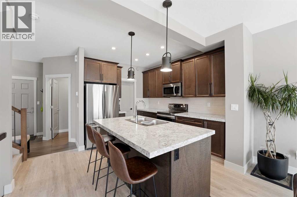 140 Lindman Avenue, Red Deer, Alberta  T4R 0R3 - Photo 4 - A2299434