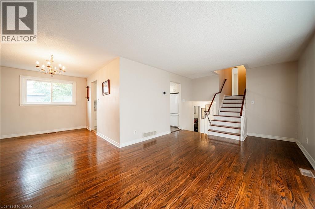 557 Trafford Crescent, Oakville, Ontario  L6L 3T4 - Photo 5 - 40819616