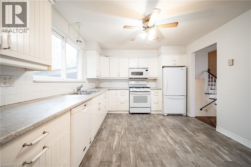 557 Trafford Crescent, Oakville, Ontario  L6L 3T4 - Photo 9 - 40819616