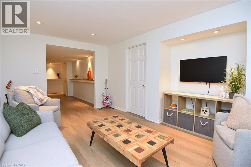 18 Cedar Street Unit# 35, Grimsby, Ontario  L3M 5M8 - Photo 35 - 40819478