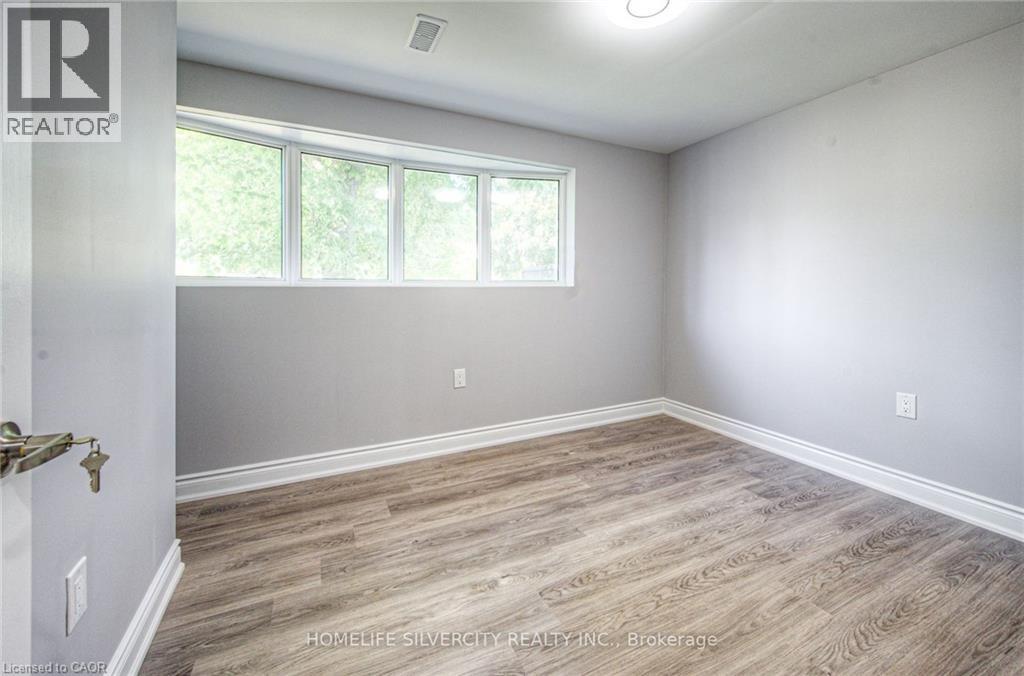 279 Dixon Street, Kitchener, Ontario  N2G 3G1 - Photo 4 - 40818804