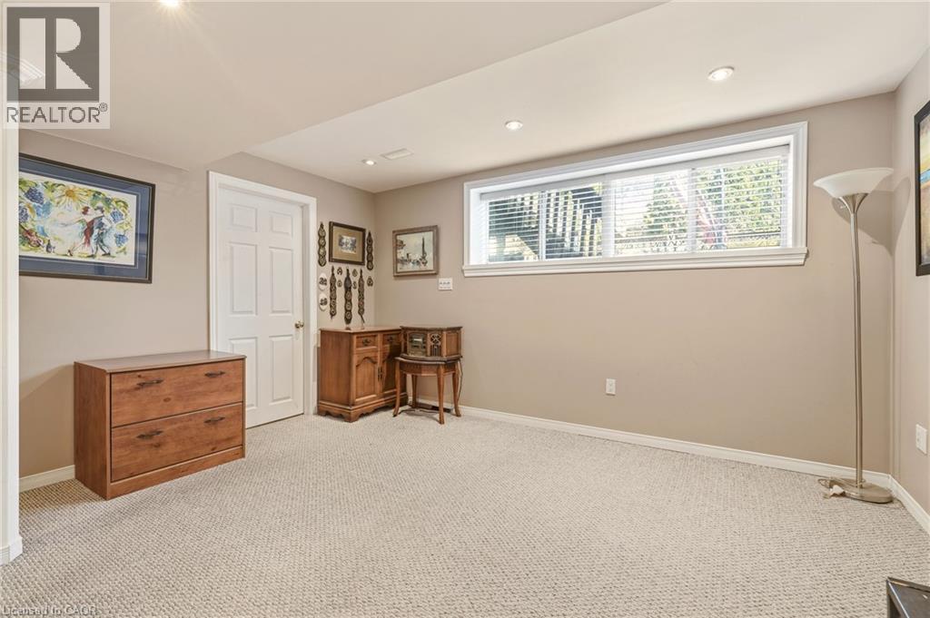 2211 Amberglen Court, Oakville, Ontario  L6M 4W8 - Photo 32 - 40818622