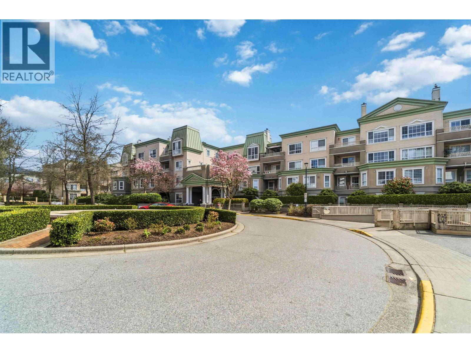 310 2970 Princess Crescent, Coquitlam, British Columbia  V3B 7R5 - Photo 2 - R3108620