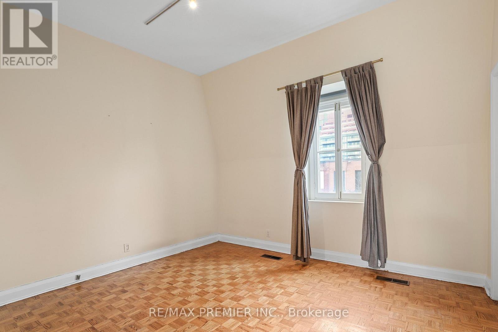 394 King Street E, Toronto, Ontario  M5A 1K9 - Photo 27 - C12964902