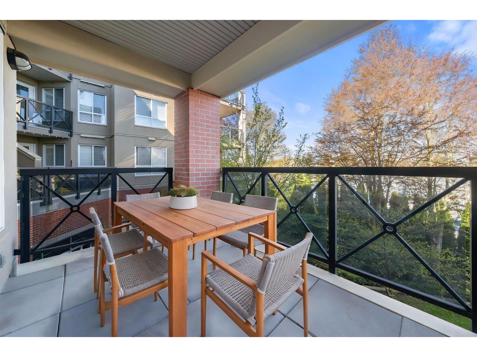 203 2970 King George Boulevard, Surrey, British Columbia  V4P 0E6 - Photo 17 - R3109455