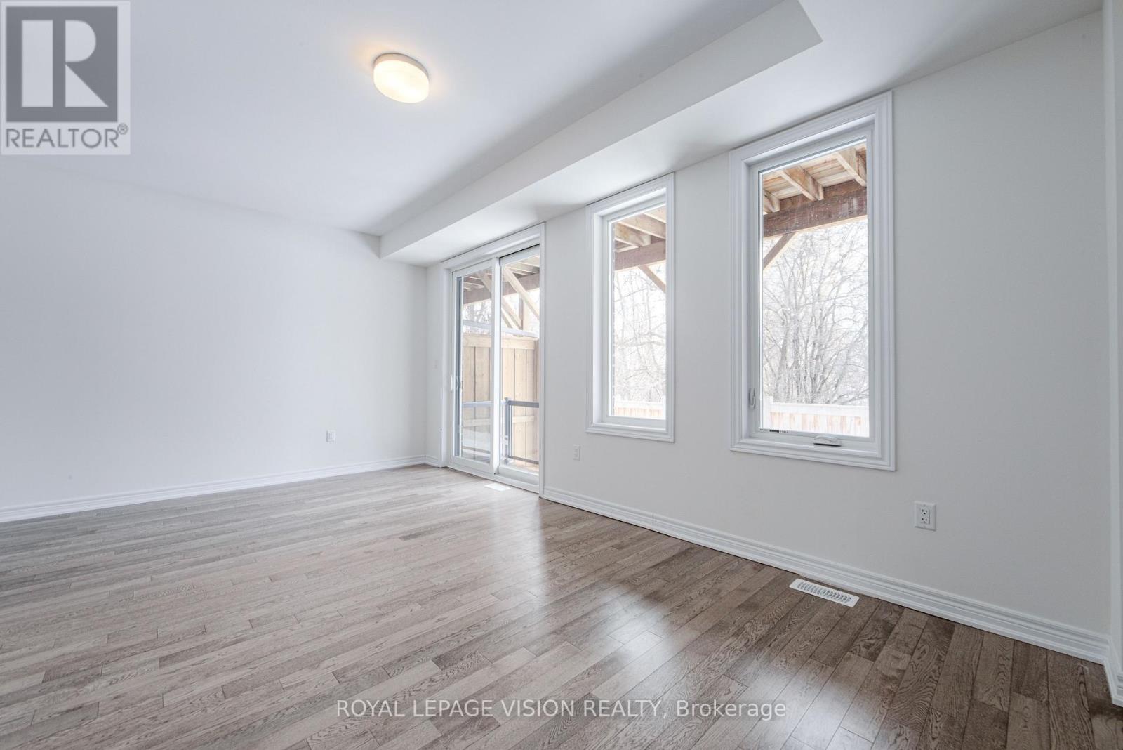 24 Folcroft Street, Brampton, Ontario  L6Y 0B6 - Photo 9 - W12982402