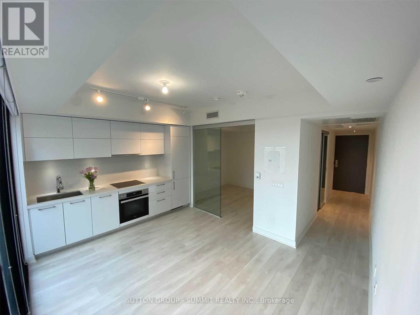 2209 - 188 Cumberland Street, Toronto, Ontario  M5R 0B6 - Photo 4 - C12982858