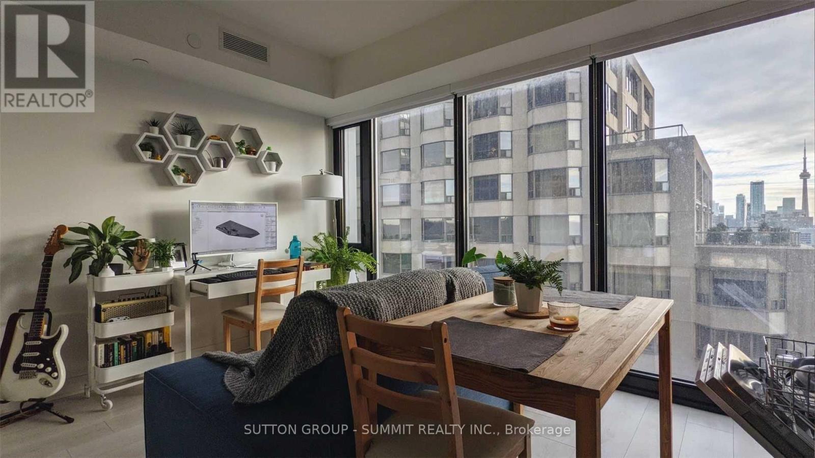 2209 - 188 Cumberland Street, Toronto, Ontario  M5R 0B6 - Photo 6 - C12982858