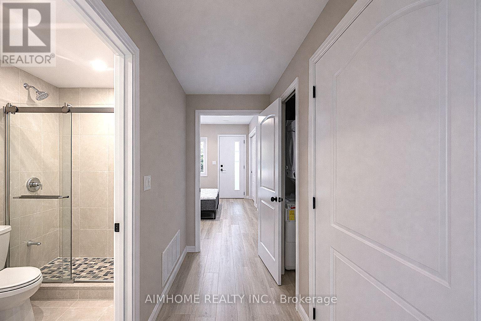 2 - 15 Waddington Crescent, Toronto, Ontario  M2J 2Z9 - Photo 9 - C12982904