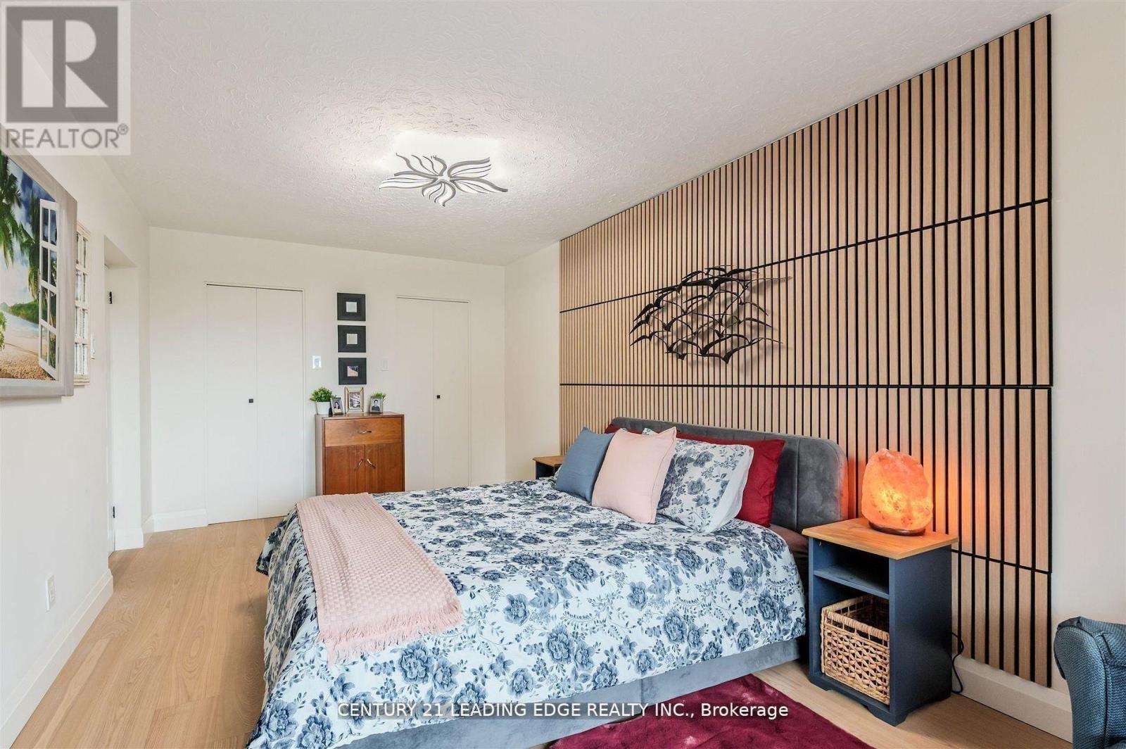 112 Wyndcliff Crescent, Toronto, Ontario  M4A 2K3 - Photo 20 - C12982906