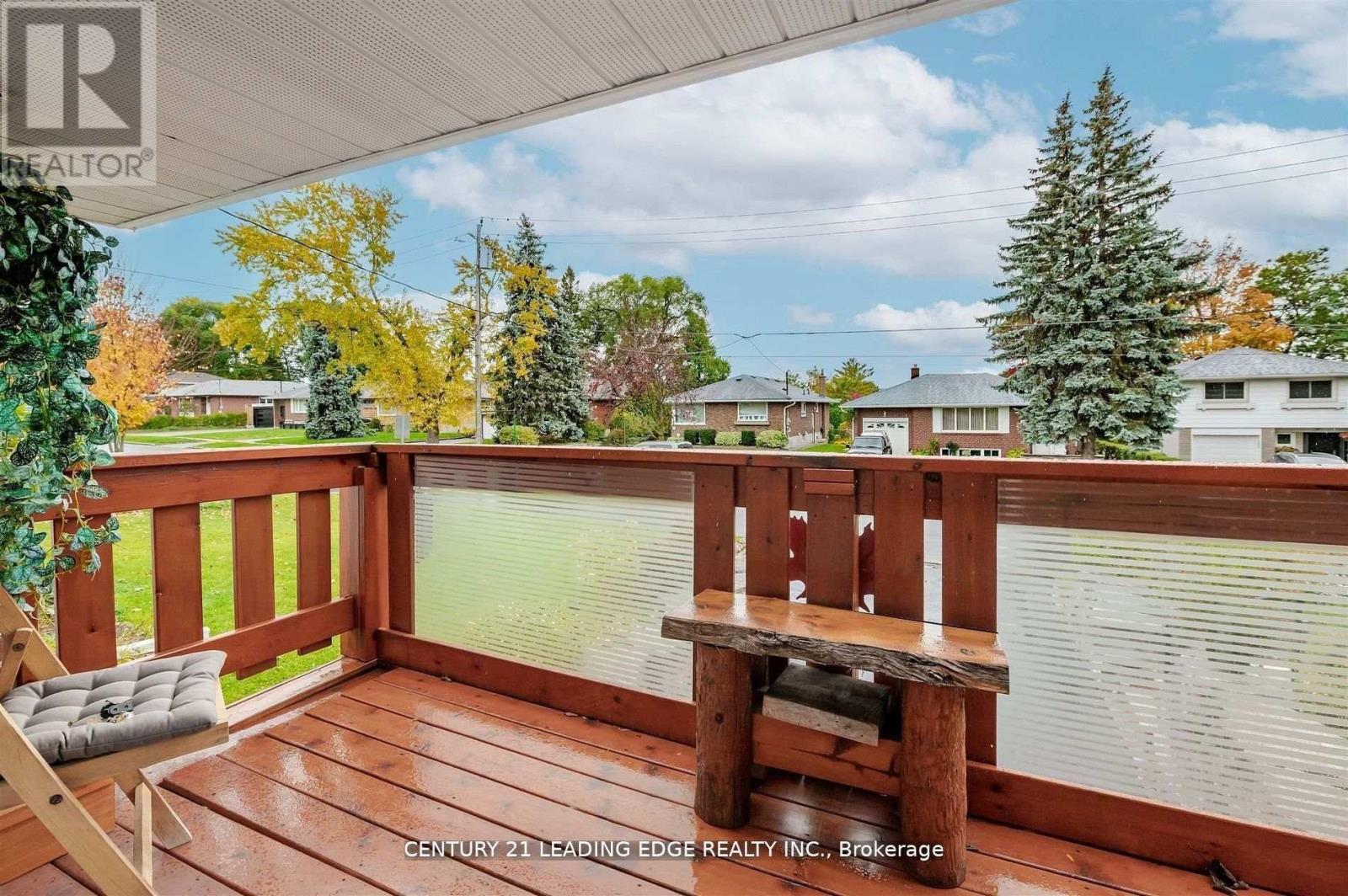 112 Wyndcliff Crescent, Toronto, Ontario  M4A 2K3 - Photo 35 - C12982906