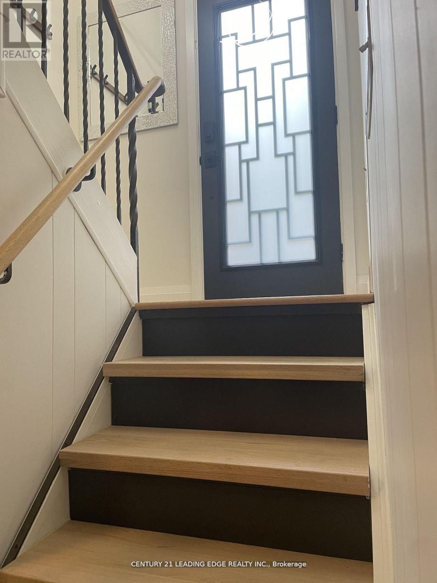 112 Wyndcliff Crescent, Toronto, Ontario  M4A 2K3 - Photo 40 - C12982906