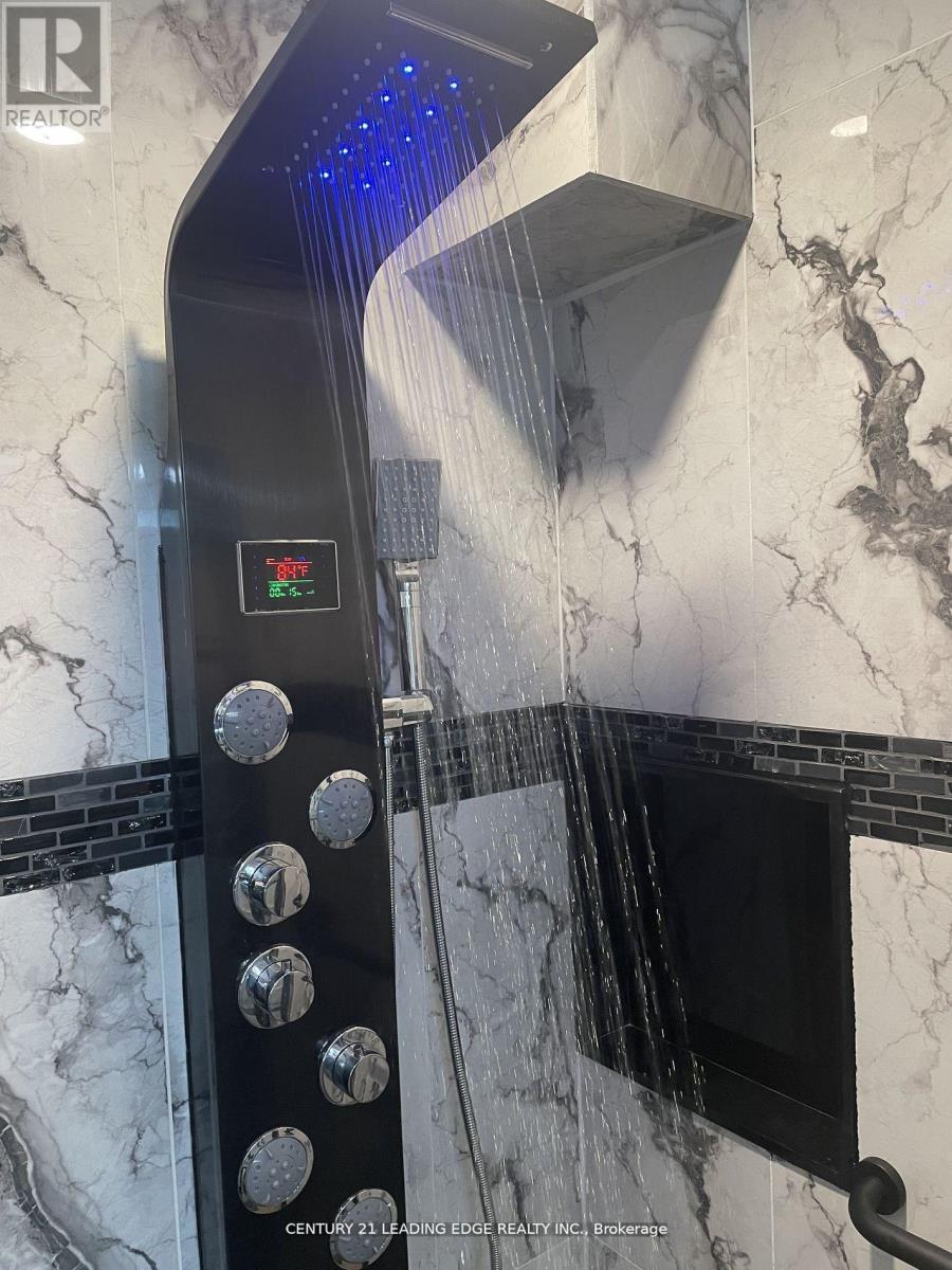 112 Wyndcliff Crescent, Toronto, Ontario  M4A 2K3 - Photo 41 - C12982906