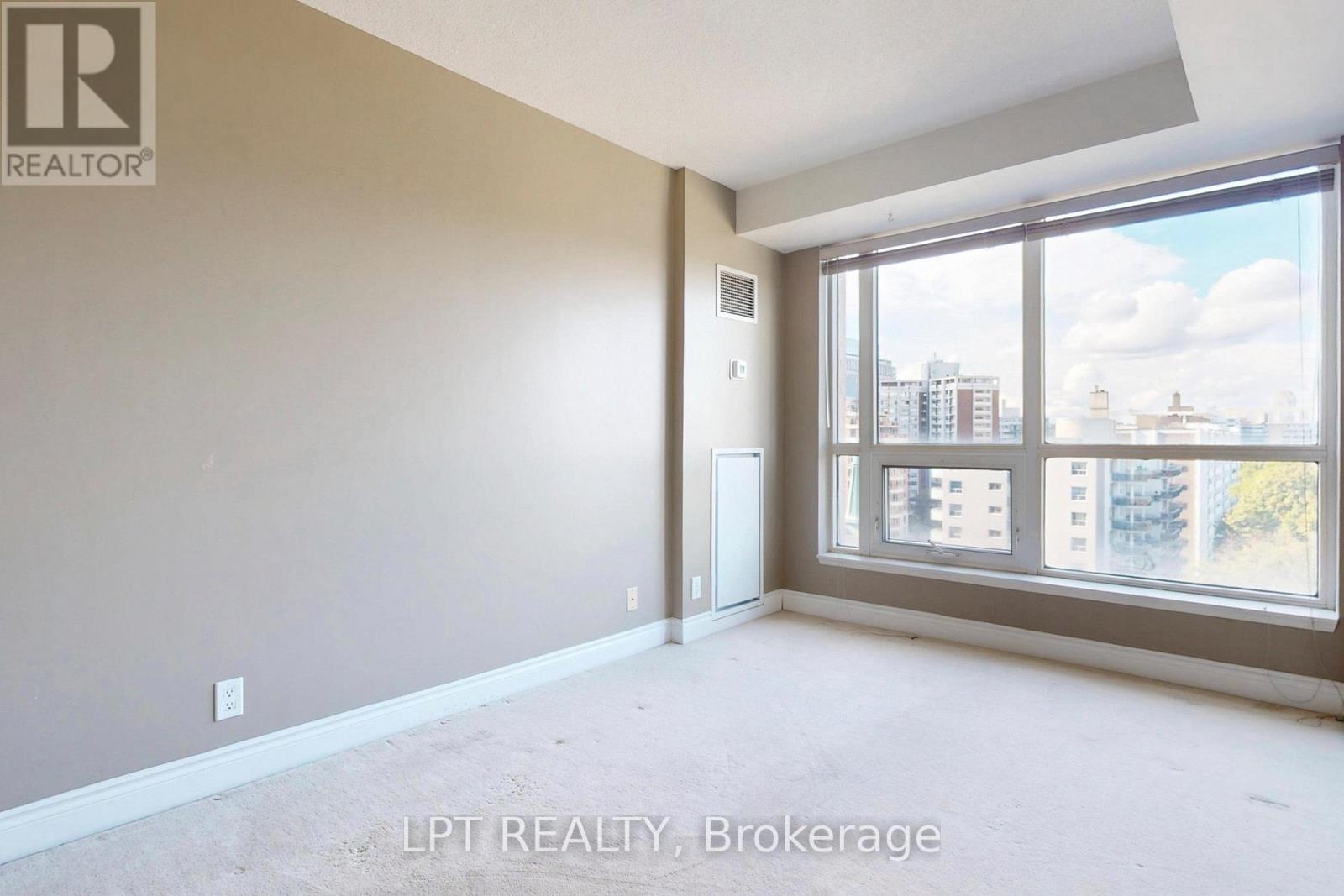 1011 - 10 Delisle Avenue, Toronto, Ontario  M4V 3C6 - Photo 16 - C12982980