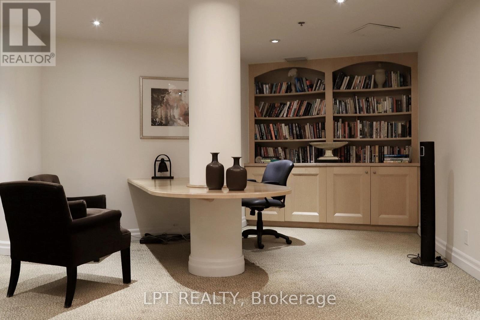 1011 - 10 Delisle Avenue, Toronto, Ontario  M4V 3C6 - Photo 32 - C12982980