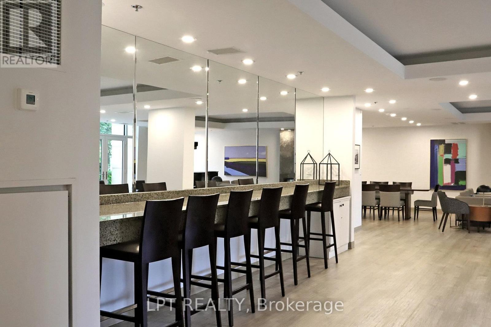 1011 - 10 Delisle Avenue, Toronto, Ontario  M4V 3C6 - Photo 34 - C12982980