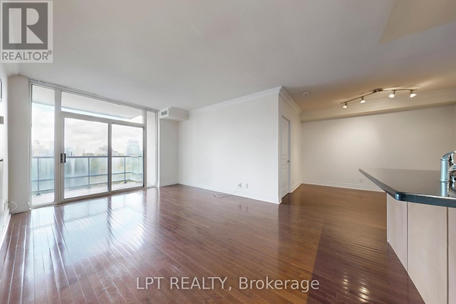 1011 - 10 Delisle Avenue, Toronto, Ontario  M4V 3C6 - Photo 6 - C12982980