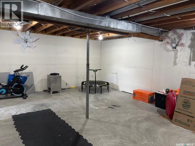 613 Peters Avenue, Oxbow, Saskatchewan  S0C 2B0 - Photo 19 - SK032530