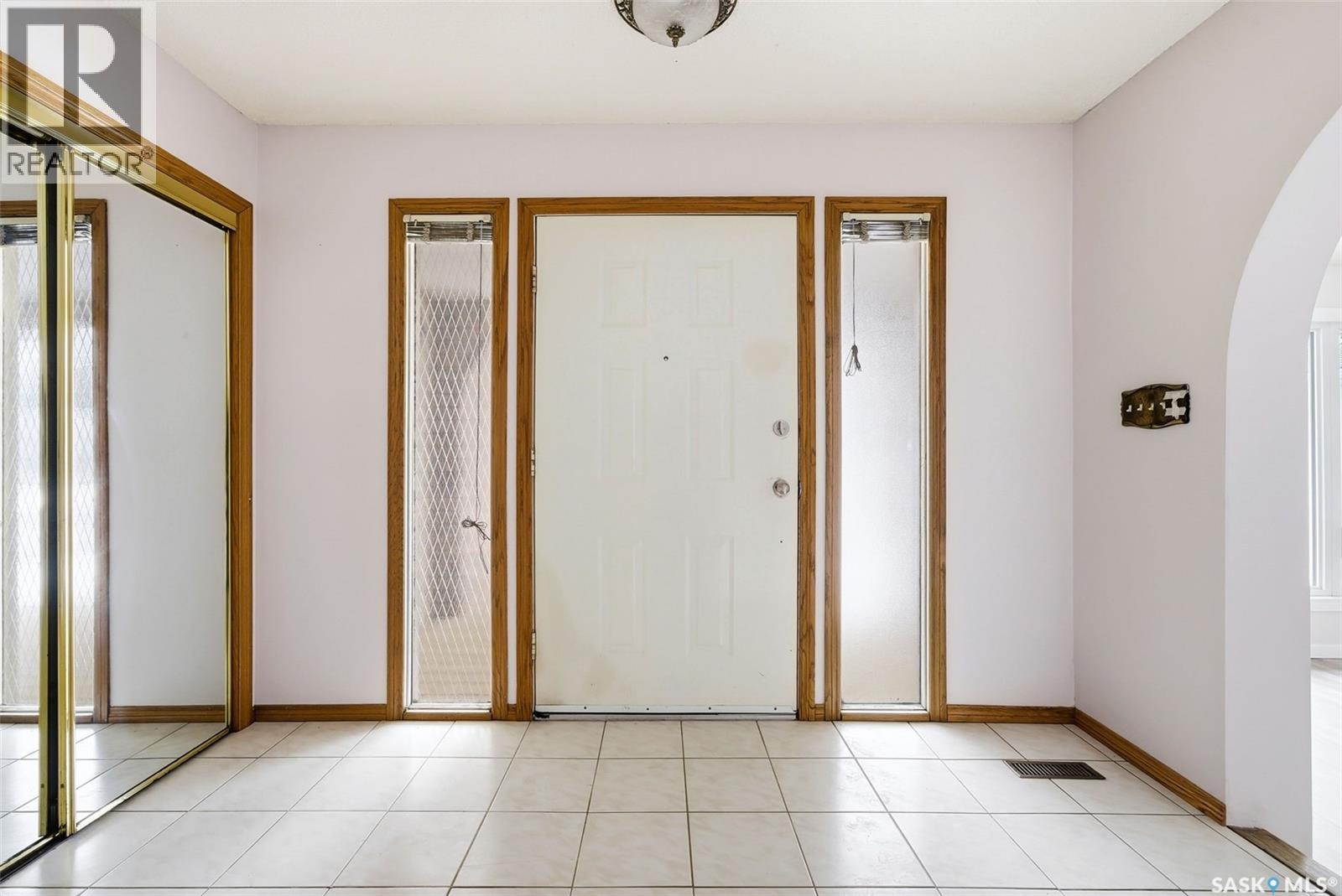 30 Dalhousie Way, Regina, Saskatchewan  S4V 0A2 - Photo 3 - SK032388