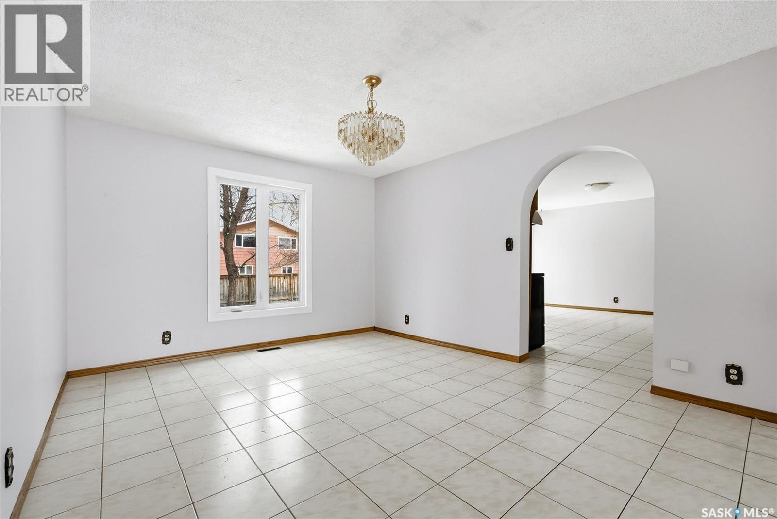 30 Dalhousie Way, Regina, Saskatchewan  S4V 0A2 - Photo 9 - SK032388