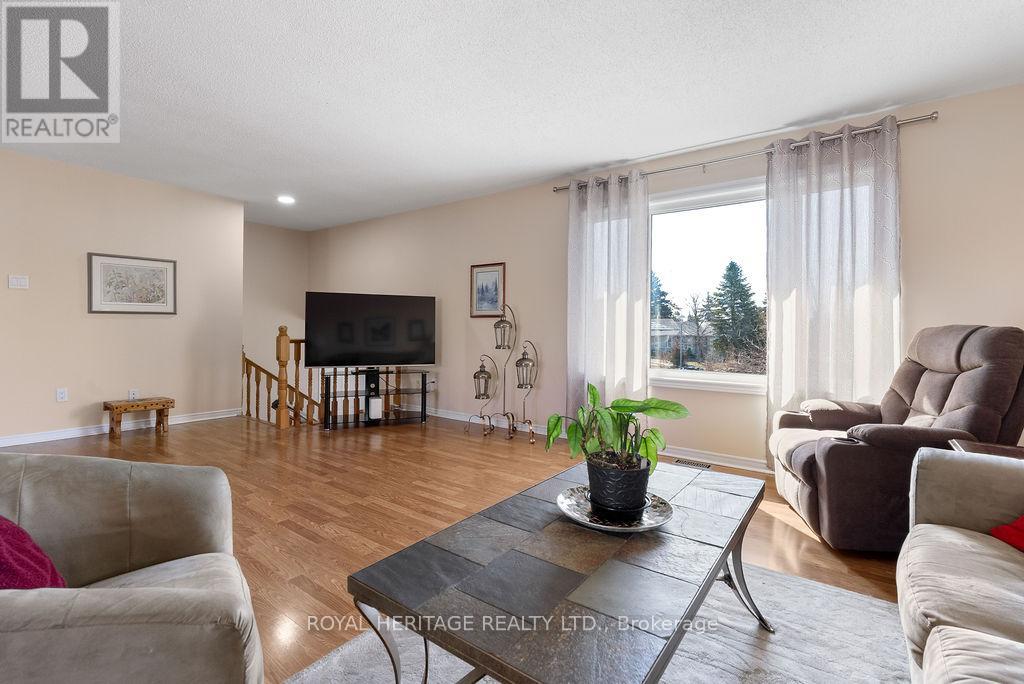 12 Juniper Court, Kawartha Lakes, Ontario  K0M 1A0 - Photo 10 - X12951112