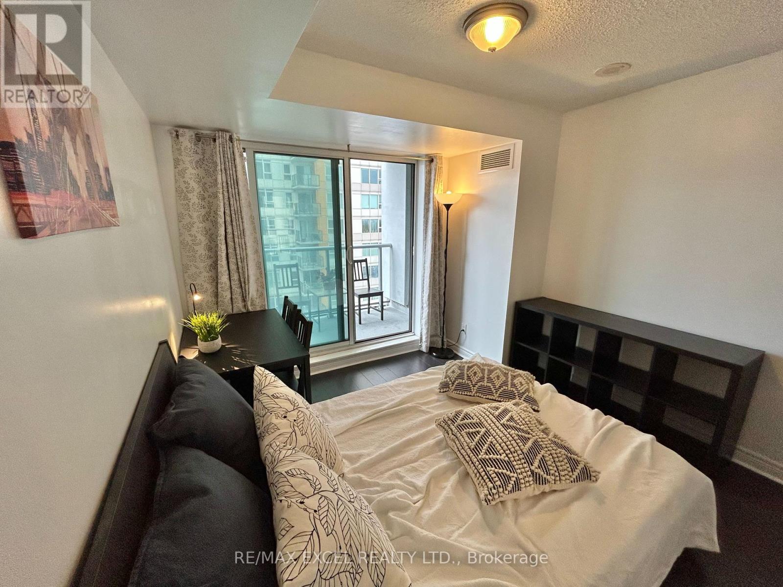 1009 - 50 Town Centre Court, Toronto, Ontario  M1P 4Y7 - Photo 11 - E12982952