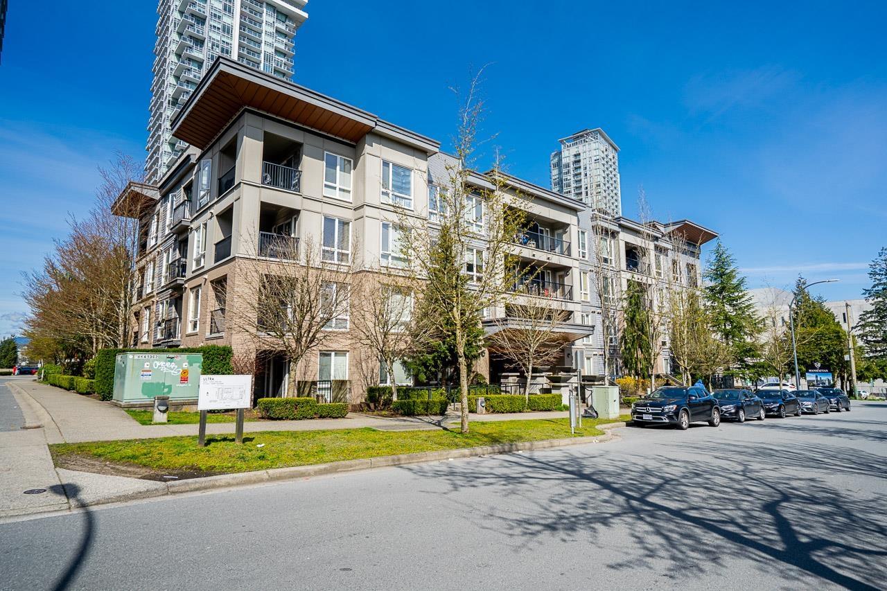 416 13339 102A AVENUE, Surrey, British Columbia