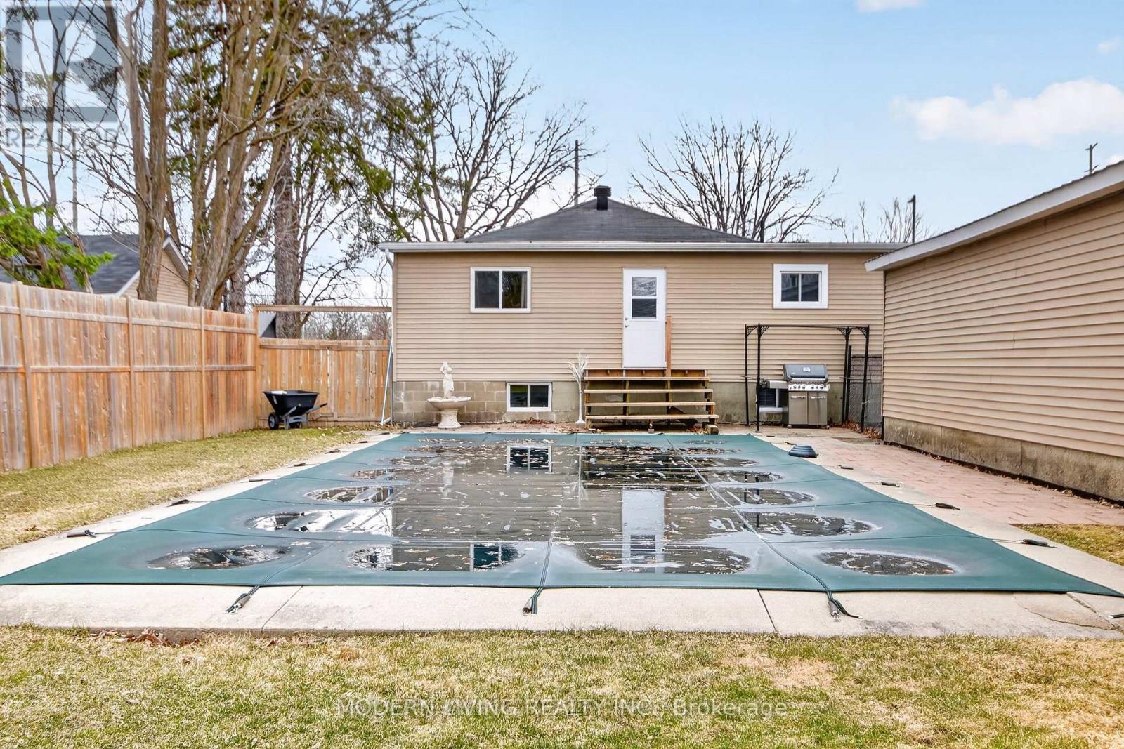 5979 Perth Street SE, Ottawa, Ontario  K0A 2Z0 - Photo 3 - X12972842