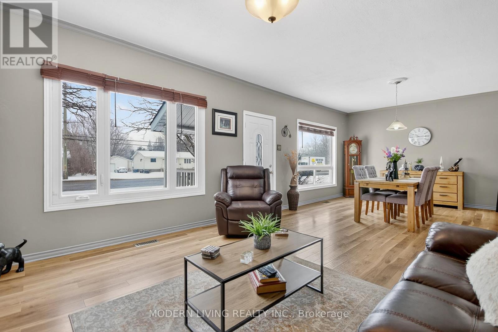 5979 Perth Street SE, Ottawa, Ontario  K0A 2Z0 - Photo 6 - X12972842