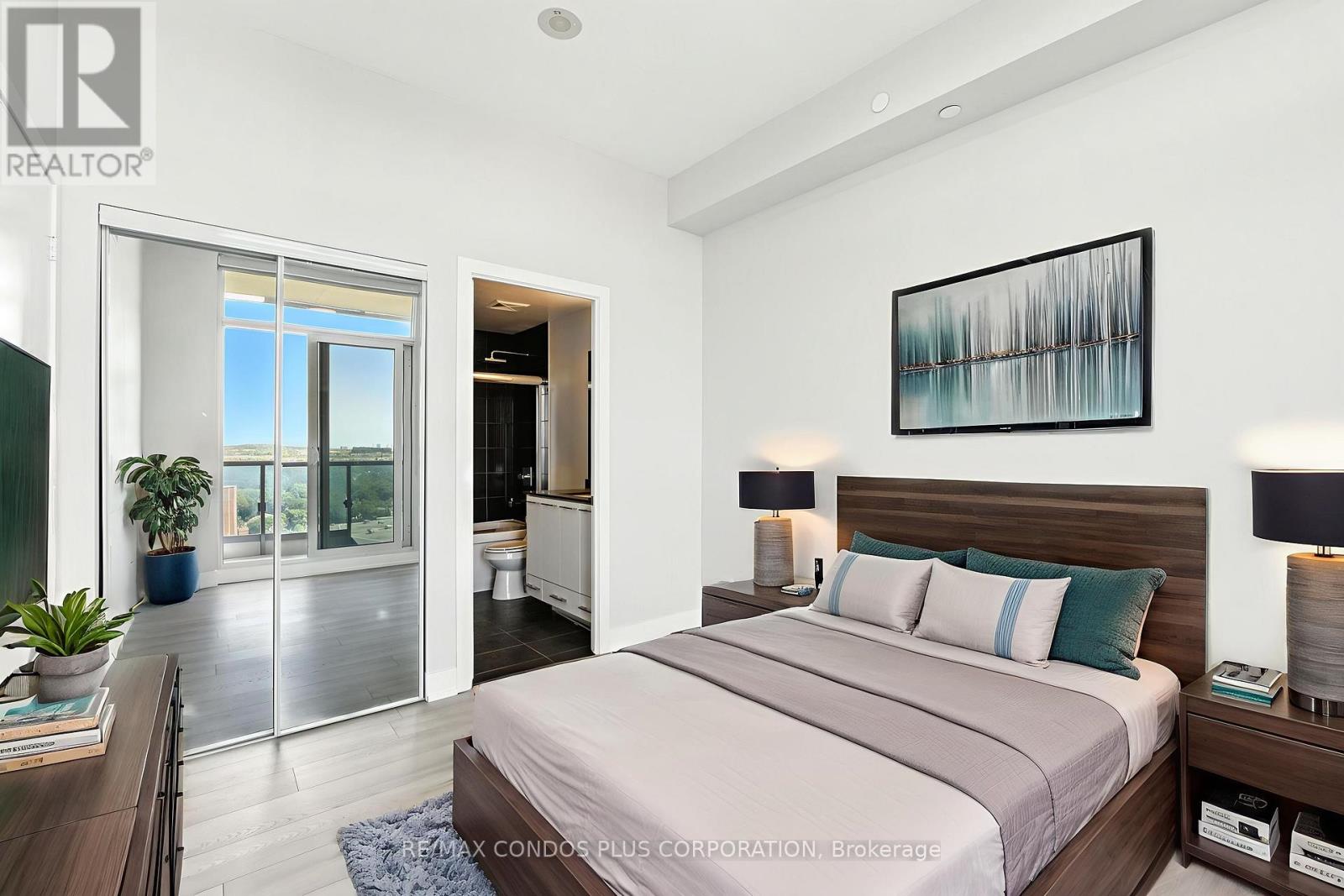 Lph15 - 9471 Yonge Street, Richmond Hill, Ontario  L4C 0Z5 - Photo 8 - N12982882