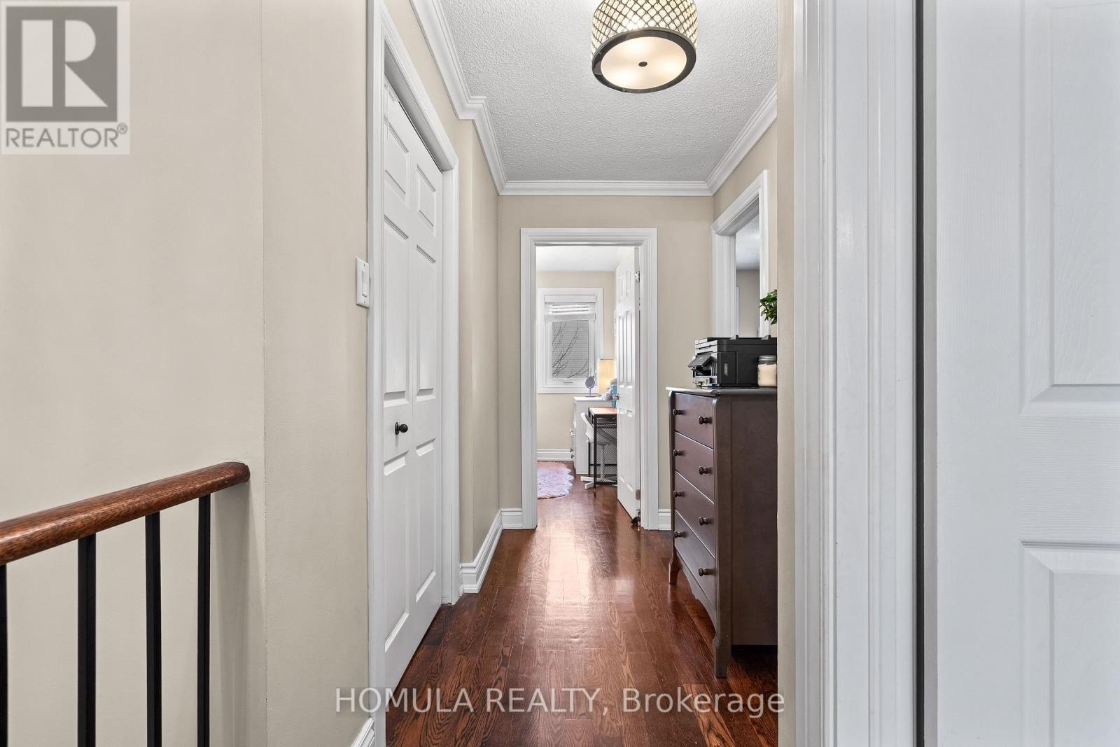 211 Woodbridge Avenue, Vaughan, Ontario L4L 2T1 - Photo 21 - N12982950