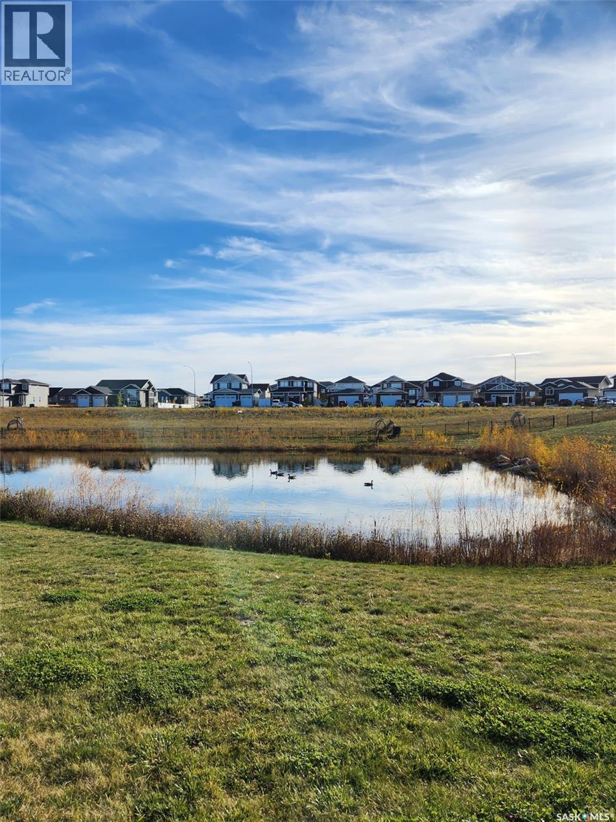 1020 3rd Street N, Martensville, Saskatchewan  S0K 2T0 - Photo 5 - SK016221