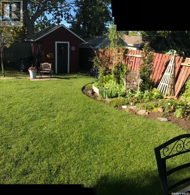 102 Daisy Crescent, Moose Jaw, Saskatchewan  S6J 1C2 - Photo 61 - SK032396