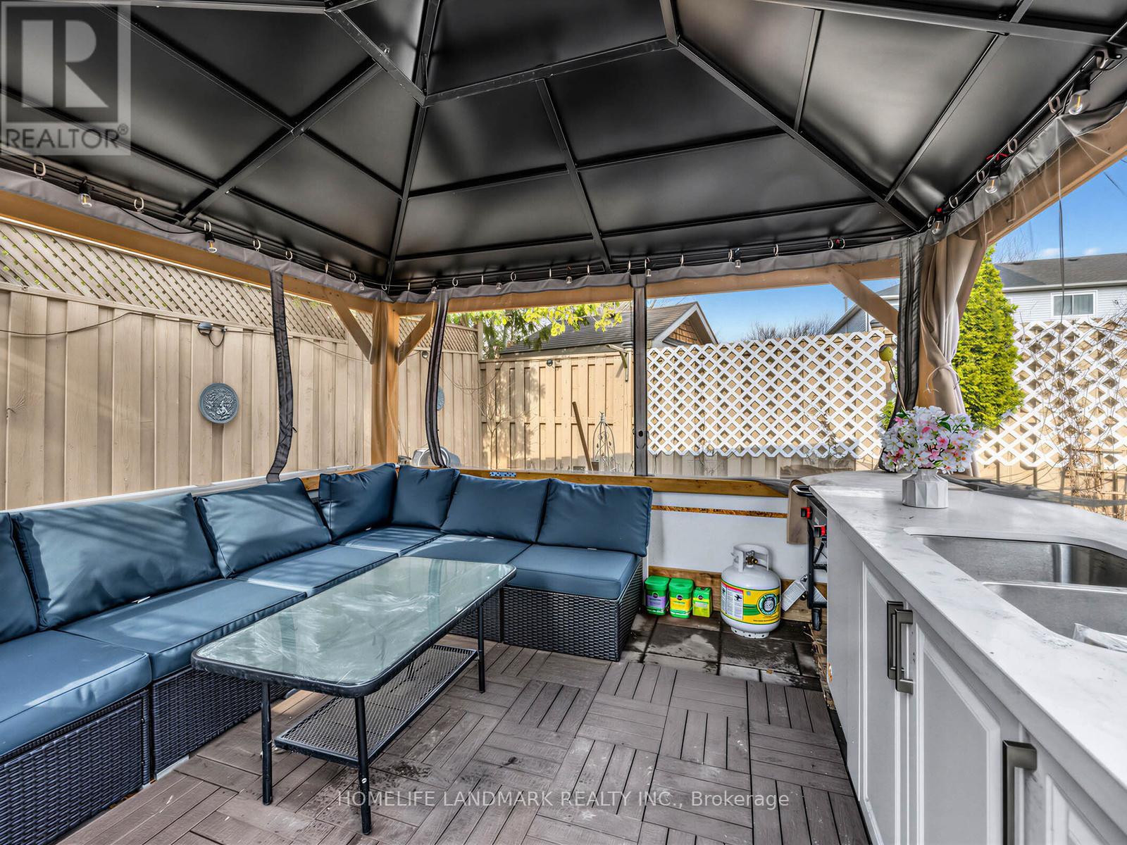 887 College Manor Drive, Newmarket, Ontario  L3Y 8G9 - Photo 22 - N12980712