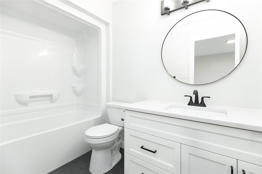 30 Caribou Bay, Steinbach, Manitoba  R5G 0Z3 - Photo 18 - 202606117